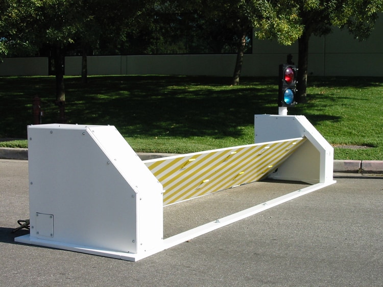 DSC900 Portable Barrier | Delta Scientific Corporation